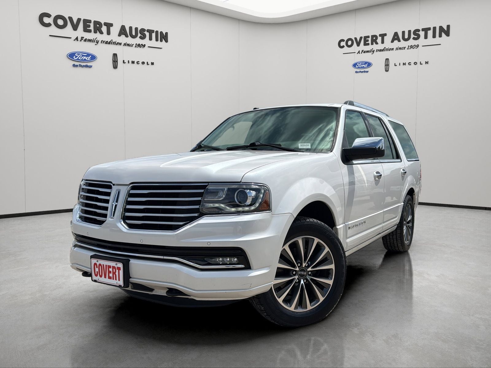 2017 Lincoln Navigator Select's photo
