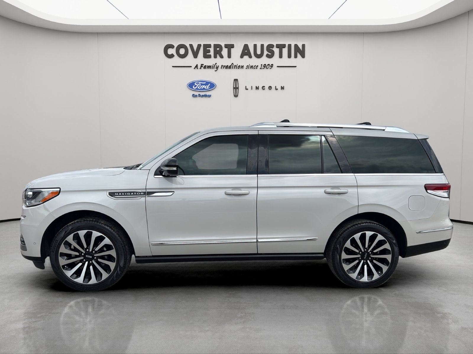 2024 Lincoln Navigator Reserve
