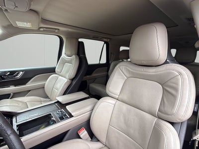 2022 Lincoln Navigator L Reserve