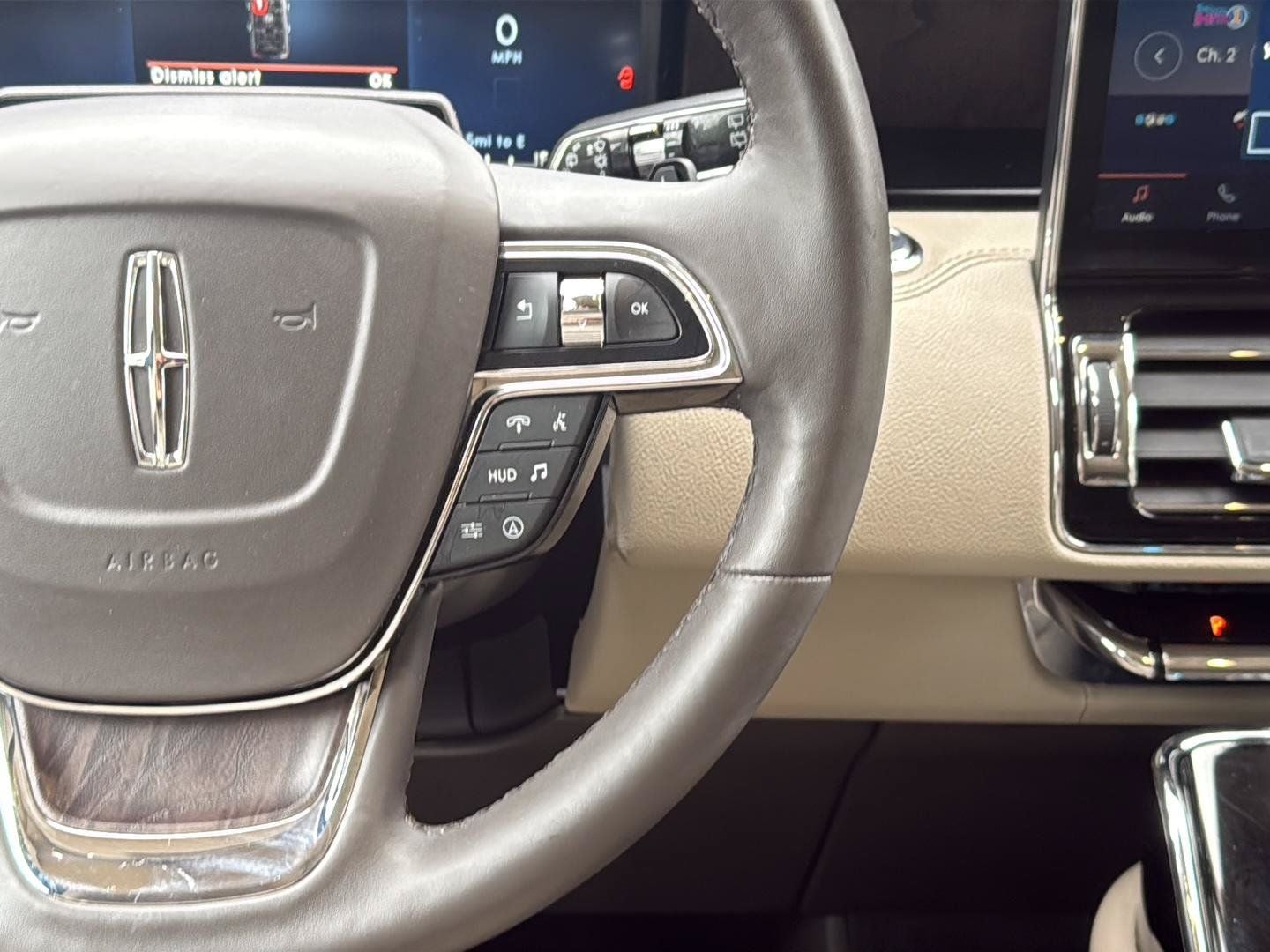 2022 Lincoln Navigator L Reserve