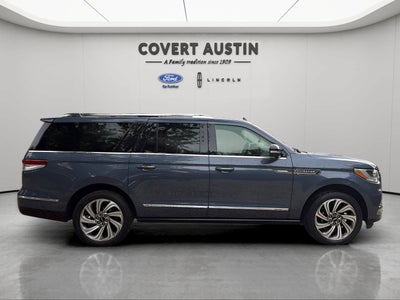 2022 Lincoln Navigator L Reserve
