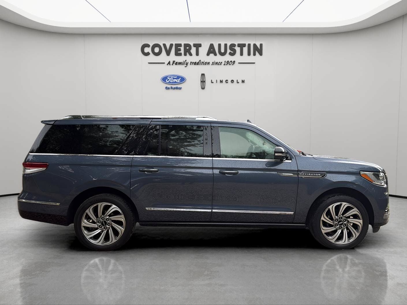 2022 Lincoln Navigator L Reserve