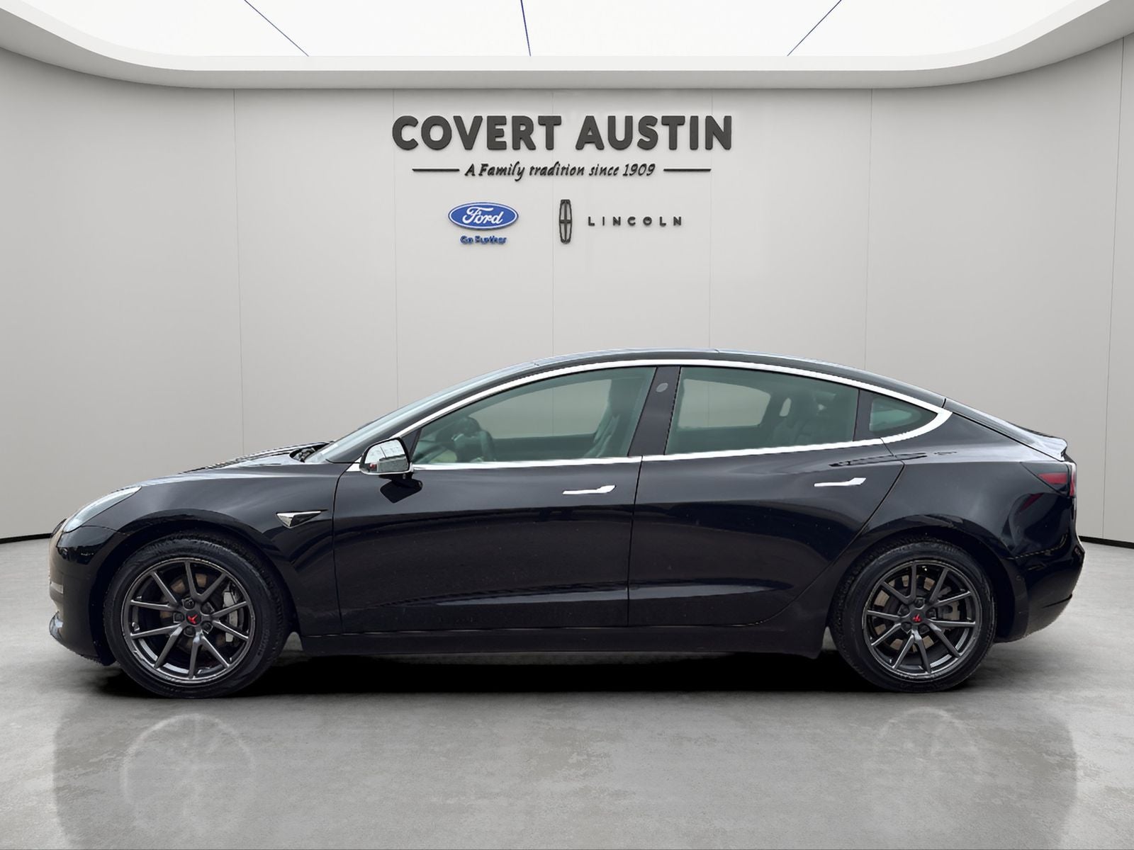 Used 2019 Tesla Model 3 Base with VIN 5YJ3E1EA6KF415611 for sale in Hutto, TX