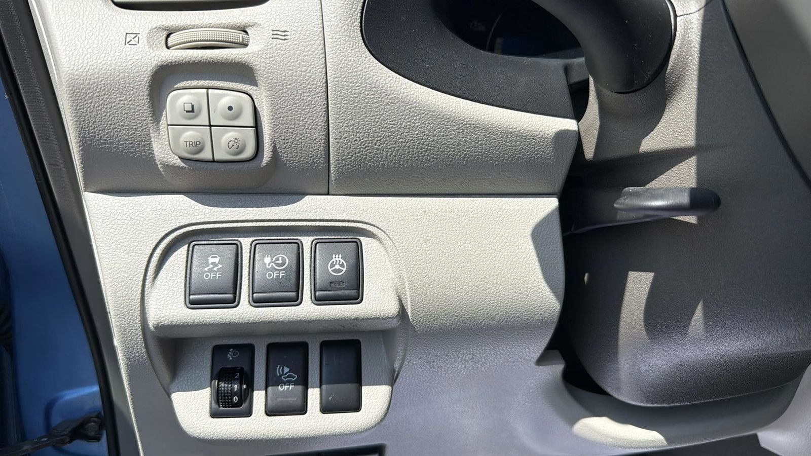 2011 Nissan Leaf SL