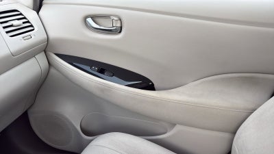 2011 Nissan Leaf SL