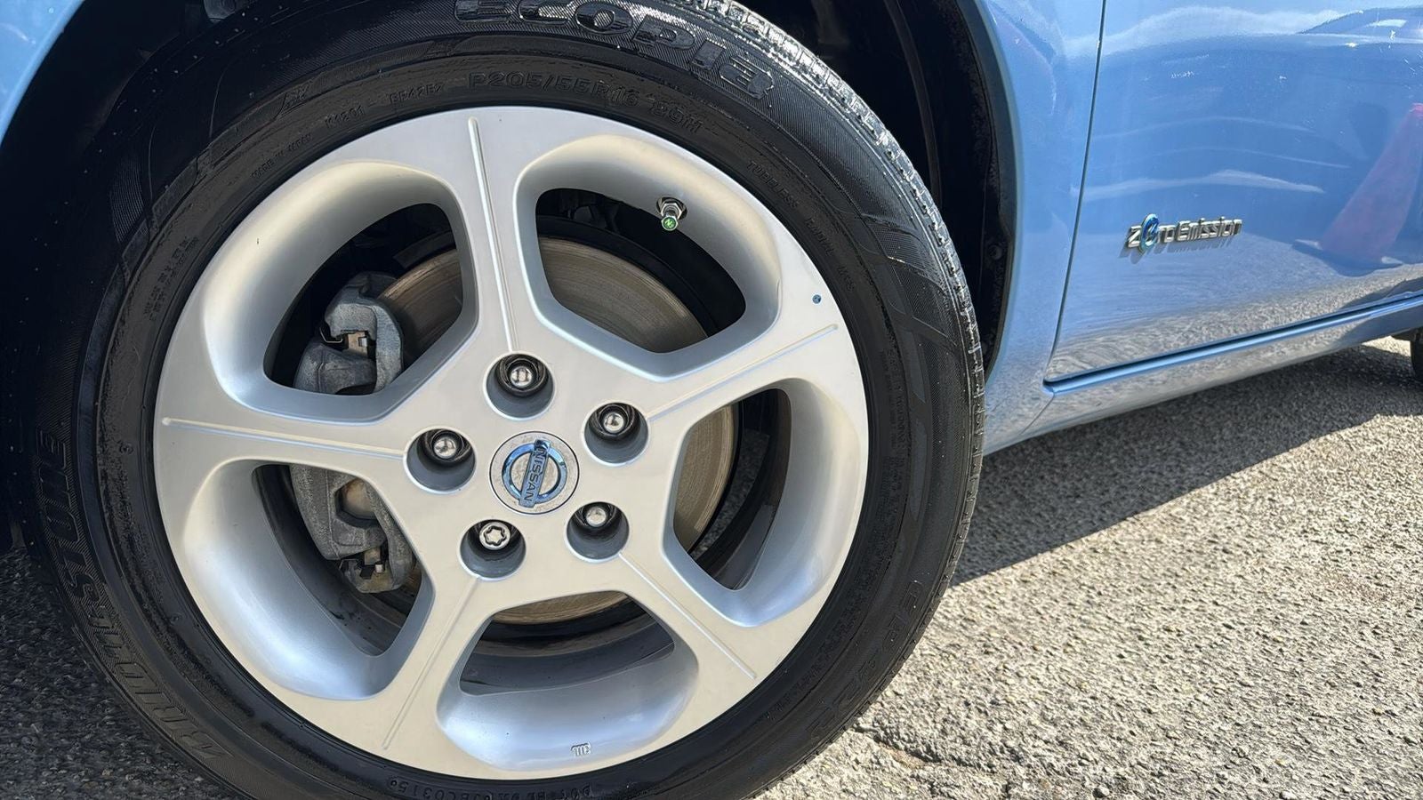 2011 Nissan Leaf SL