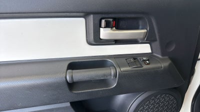 2011 Toyota FJ Cruiser Base