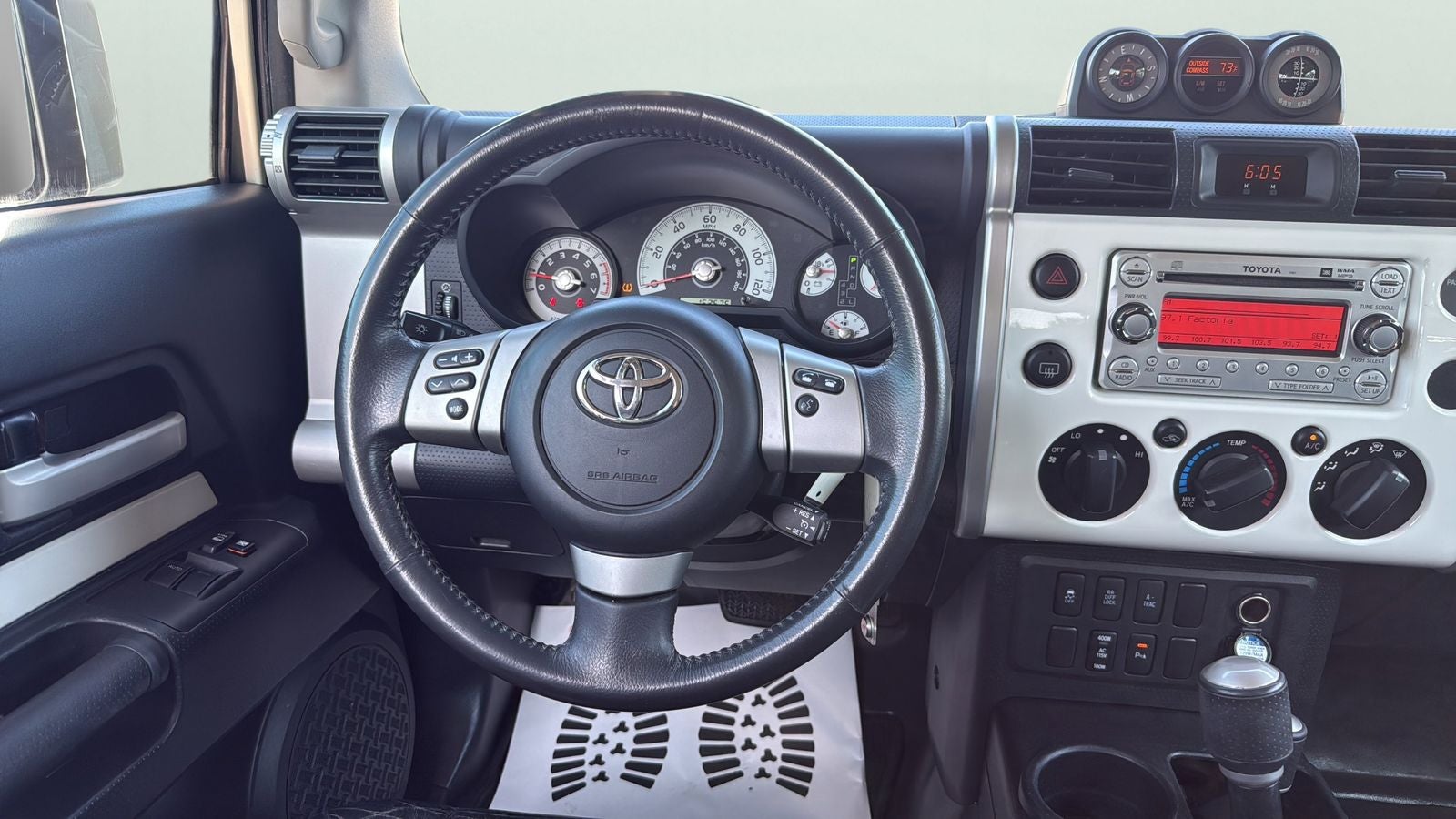 2011 Toyota FJ Cruiser Base