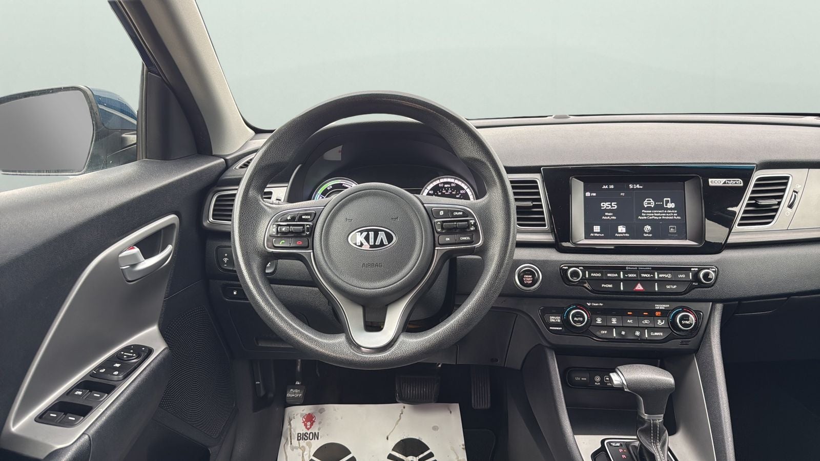 2017 Kia Niro LX