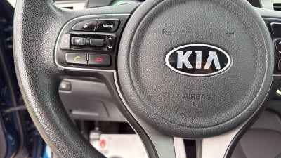 2017 Kia Niro LX