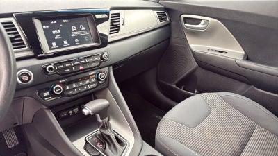 2017 Kia Niro LX