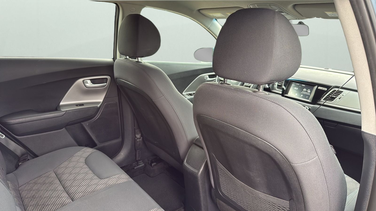 2017 Kia Niro LX