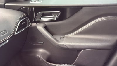 2018 Jaguar F-PACE 30t R-Sport