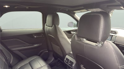 2018 Jaguar F-PACE 30t R-Sport