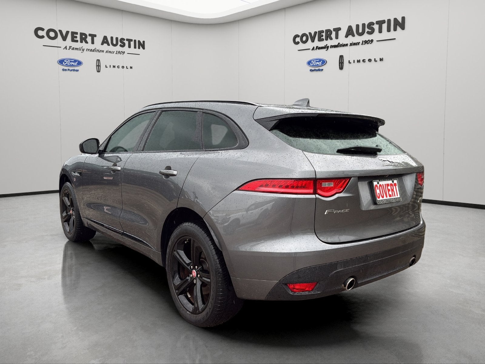 2018 Jaguar F-PACE 30t R-Sport