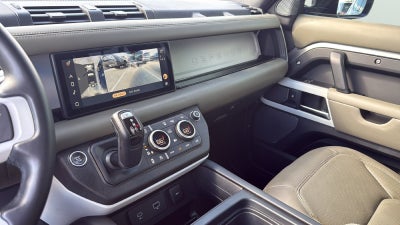 2020 Land Rover Defender 110 SE