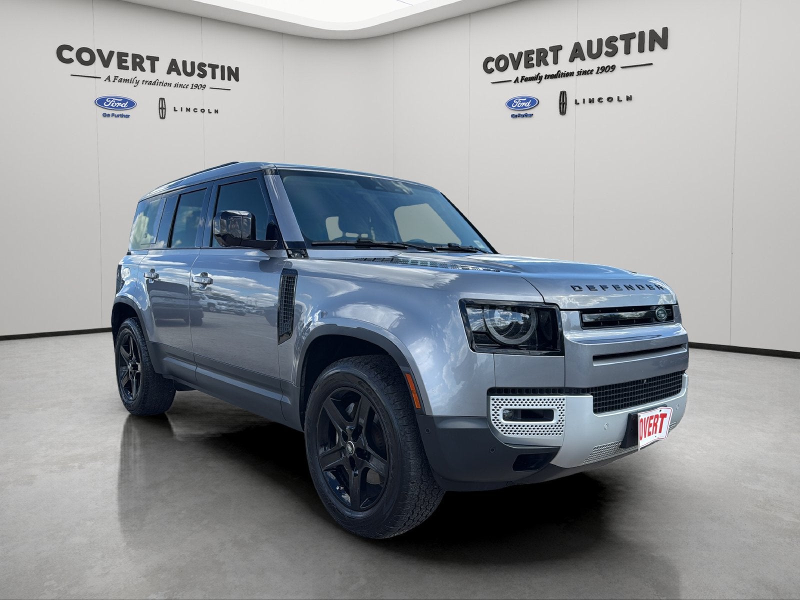 2020 Land Rover Defender 110 SE