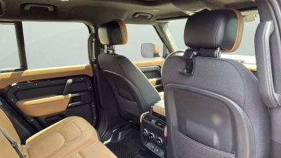 2025 Land Rover Defender 110 V8