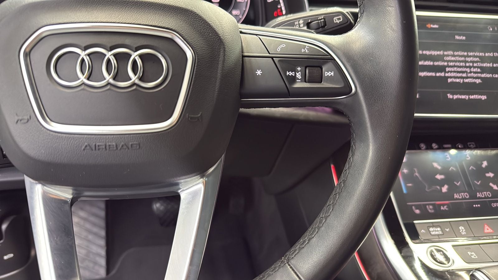 2022 Audi Q7 45 Premium Plus quattro