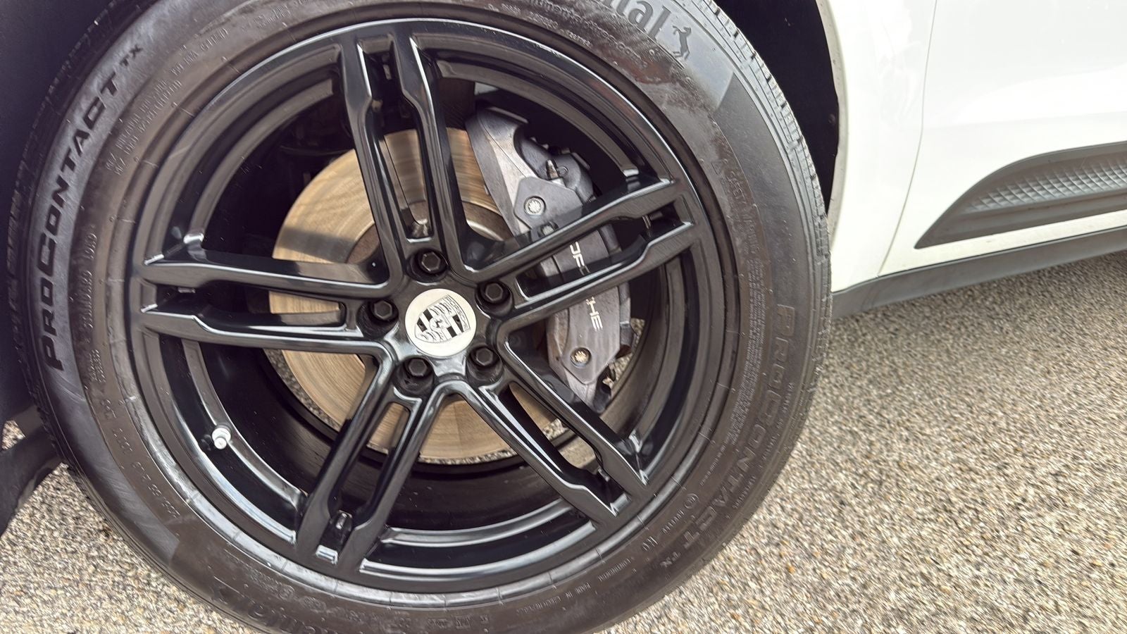 2024 Porsche Macan Base