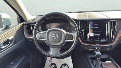 2021 Volvo XC60 T5 Momentum