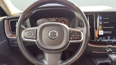 2021 Volvo XC60 T5 Momentum