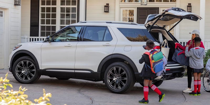 2026-ford-explorer-side-profile-white